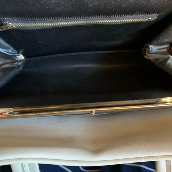 Vintage 1960s Carpet Bag Needlepoint Floral Handbag - Picture 10 of 11